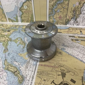 Cabrestante Lewmar England Talla 8 Cromo sobre Bronce Velocidad Única - Imagen 1 de 3