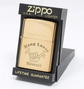 Encendedor Zippo 1996 vintage alto pulido latón colgante suelto Hawaii sin iluminar en caja - Imagen 1 de 3