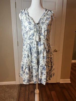 LUCKY BRAND Womens Size M Flutter Cap Sleeve White Blue Floral Paisley Dress - Image 1 of 4
