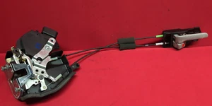 2001 - 2007 REAR RIGHT Door Latch Lock Actuator Assembly w/ Cables 69050-48030 - Bild 1 von 7