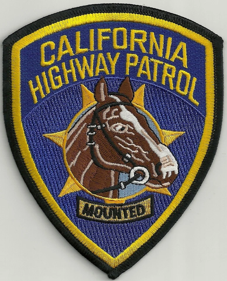 PARCHE DE HOMBRO DE PATRULLA DE CARRETERAS MONTADO EN CALIFORNIA Foto 1 de 1