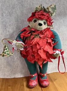 Oso de Navidad Apple Whimseys “Cuando en duda vestir rojo” hecho a mano sin etiqueta - Imagen 1 de 5