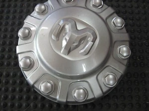 2020 2021 2022 2023 22024 Ram 4500 5500 Front Center Cap New take Off SILVER - Bild 1 von 5