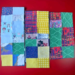 16 handgefertigte Quilt Blöcke 8,5" x 8,5" handgefertigt mehrfarbig authentisch L - Bild 1 von 6