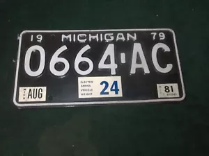 Placa de matrícula de vehículo de peso bruto Michigan 1981 usada vintage - GO150 - Imagen 1 de 3