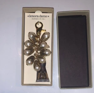 Lenora Dame Perfume Keychain Key Ring Pearl Stone Bead Gold Tone New In Box Set - Picture 1 of 3