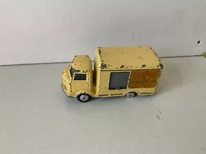 Corgi Toys Karrier Bantam Van 'LUCOZADE'.411 vintage truck - Picture 1 of 8