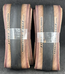 LOTE de 2 neumáticos de carretera Goodyear EAGLE 700c 32 mm tubeless listos NUEVOS SIN CAJA - Imagen 1 de 5