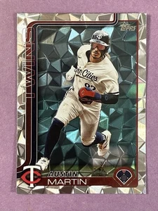 2025 Topps Series 2 - Austin Martin Diamante Foil Parallel #595 Minnesota Twins - Bild 1 von 4
