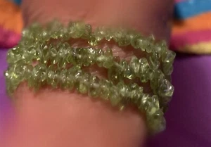 Peridot Chips Halskette oder Wickelarmband dehnbar 97,50 ctw - Bild 1 von 4
