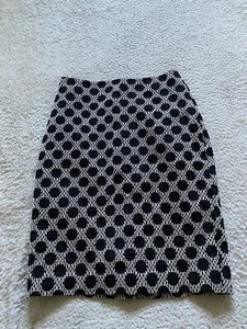 Falda de rodilla recta y lápiz forrada a lunares beige talla 2 de Ann Taylor para mujer - Imagen 1 de 10