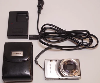 Cámara digital compacta Olympus Stylus 7010 12 MP - Zoom 7x Tarjeta de memoria xD de 2 GB Foto 1 de 4