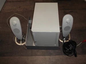 RARE 4Gamers 2.1 Speaker Sound System for Nintendo Wii - Picture 1 of 1