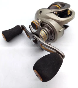Bass Pro Shops Formula Bait Casting Reel - Picture 1 of 5