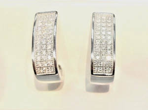 Orecchini Huggy Posts in argento sterling/diapave' nuovi - Foto 1 di 3