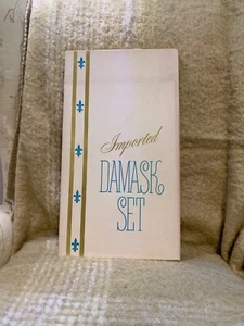 VINTAGE PENNYS IMPORTED DAMASK TABLECLOTH/NAPKIN SET - Picture 1 of 3