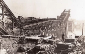 WWII US Navy Pont Bailey Bridge Wreck Europe? Old Amateur Photo 1945 - Picture 1 of 4