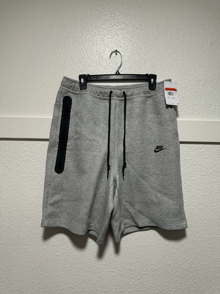 Nike Sportswear Tech Fleece Shorts FB8171-063 Grey Men’s Size L-Tall
