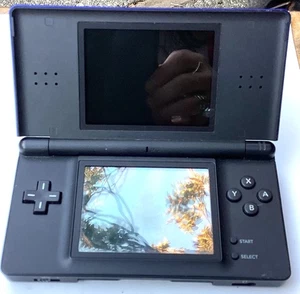 Nintendo DS Lite Console, Tested and Working Enamel Blue Bundle with 9 Games+USB - Picture 1 of 8