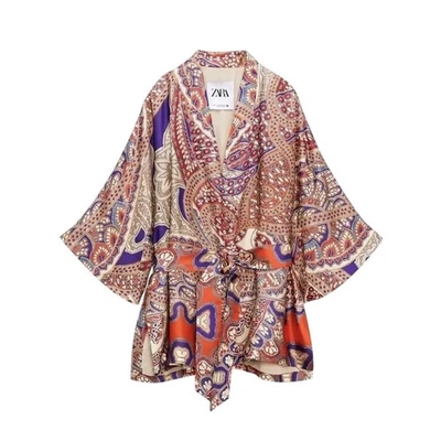 Chaqueta Kimono Satén ZARA Frente Abierto Manga Ancha Bohemia XS S Boho Chic Sin Cinturón Foto 1 de 4
