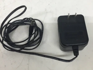 Linksys AC DC Power Adapter Charger 12V 0.5A Model WD411200500 GPO0410 - Picture 1 of 2