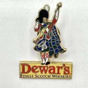 Dewar's Finest Scottish Scotch Whisky Advertising Metal Lapel Pin - Picture 1 of 3