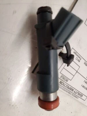 Toyota Camry XLE, топливная форсунка EFI, 2003-2011, 2,4-4 цилиндра, 2azfe, 23209-28060  - Изображение 1 из 4