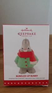 Hallmark Bundled-Up Bunny 2015 Christmas Ornament - Picture 1 of 1