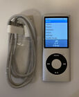 Apple iPod nano 4e génération argent (4 Go) fonctionne très bien