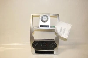 2005-2007 Chrysler 300 Ac Heater Climate Control Temperature WITH BEZEL Oem1652 - Picture 1 of 6