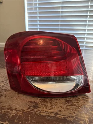 2006-2011 雷克萨斯 GS350,GS450H GS460 LED 左侧尾灯原始设备制造商。 U — 第 1/4 张图片