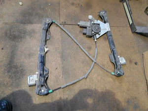 Jaguar S-Type Window Regulator. RIGHT HAND FRONT. OFF SIDE FRONT. 2003-2008 - Picture 1 of 3