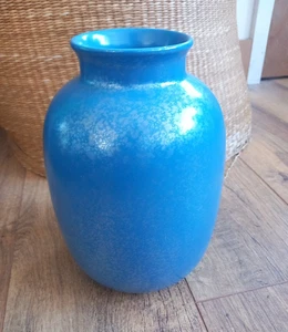 Poole Pottery Blue Calypso Iridescent Lustre Vase Urn H20cm Dolphin Mark 1 chip - Picture 1 of 8