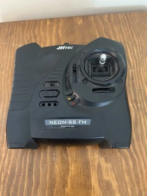 Para Piezas Hitec NEON-SS FM Single Stick Radio Control Remoto RC Transmisor Leer Foto 1 de 4