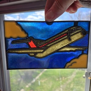Vintage Suncatcher FLYING AIRPLANE Ornament Stained Glass Acrylic Metal - Picture 1 of 5