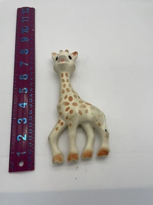 Vulli Sophie The Giraffe La Baby Natural Rubber Teether Squeaker Toy #337120 - Image 1 of 4