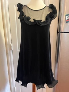 Neu H&M Baby Puppe Shift Spitze/Plissiert ärmellos schwarz Cocktailkleid Größe 8 - Bild 1 von 11