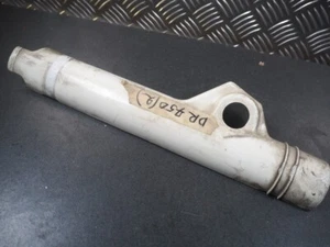 SUZUKI DR750 1988 51201-44B00-30H COVER-FORK 12778 - Imagen 1 de 4