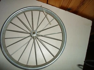 "Rueda delantera Raleigh Collectors Restorers años 80 sin eje 14" - Imagen 1 de 4