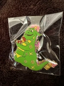 Pete’s Dragon Elliott Pins Collection Tokyo Disney Resort - Picture 1 of 2