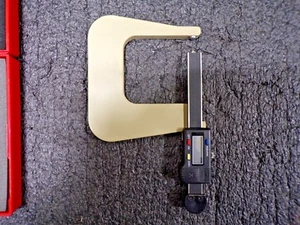 SPI 0 to 2.5" Range, 0.0005" Resolution, Deep Tht, Elec. Outside Micrometer(TS) - Picture 1 of 3