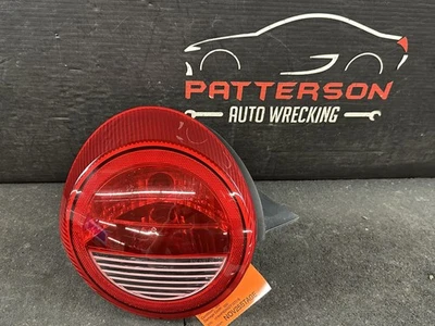 02-05 THUNDERBIRD DRIVER IZQUIERDO CUARTO IZQUIERDO MONTADO EN PANEL LUZ TRASERA LÁMPARA DE PARADA Foto 1 de 4