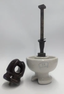 Lote de 2 aislantes de porcelana vintage Pinco 4 63 blancos y marrones con madera y perno - Imagen 1 de 4