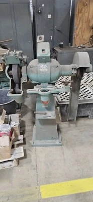 ESTADOS UNIDOS HERRAMIENTA ELÉCTRICA CO AMOLADORA DE PEDESTAL MODELO 3HP 440V Foto 1 de 2