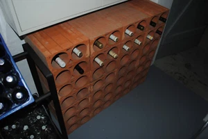 Weinregal stapelbar aus Ton gebrannt - Bild 1 von 5