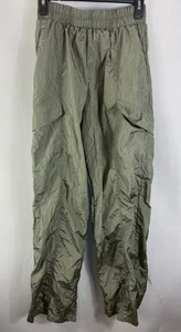 Pantalones Forever 21 Pantalones de Paracaídas de Nylon para Mujer Oliva Anchos Sueltos Tiro Alto Talla Pequeña - Imagen 1 de 5