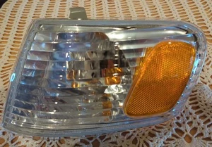 Corner Signal Light Lamp*Left Side*Fit 2001 2002 Toyota Corolla-NOB - Bild 1 von 4