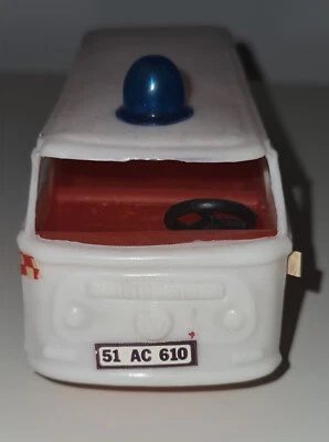 Furgoneta Volkswagen VW T1 vintage años 60 juguete de plástico POLICÍA versión rara hecha en Turquía Foto 1 de 4