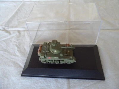 AIRFIX M3 Stuart - Honey modellino in 1/76 montato, verniciato, protetto vetrina - Immagine 1 di 4