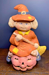 Vintage Halloween Scioto Ceramic Cabbage Patch Witch on Pumpkin Tea Light - Picture 1 of 7